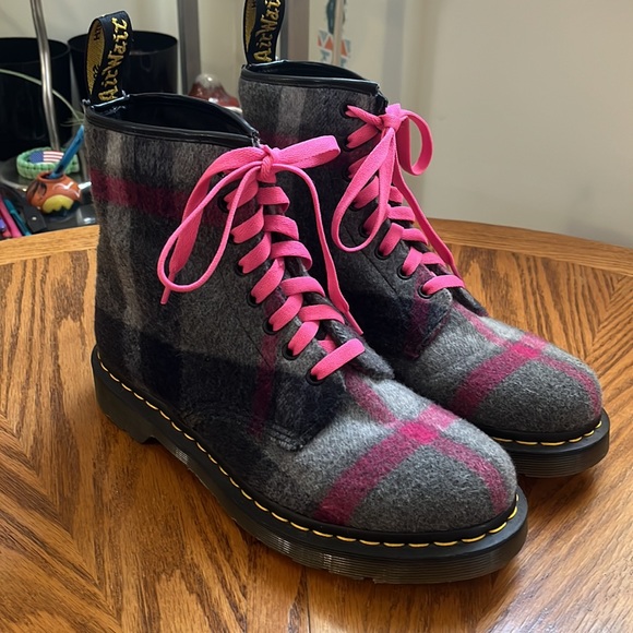 Dr. Martens Shoes - Custom Dr Martens Castel Boots Pink & Gray Plaid Wool Custom Pink Laces Size 10